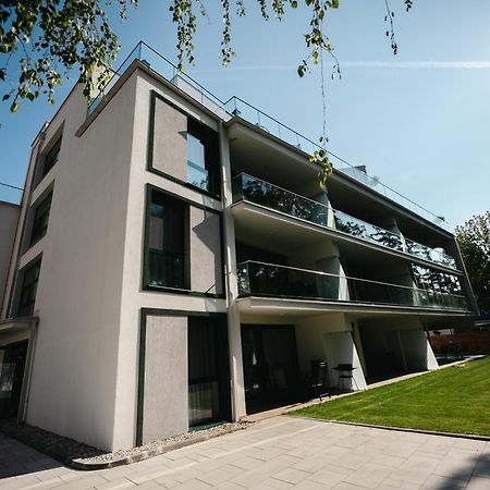 Villa Bauhaus Wellness Apartman 202 Siofok Bagian luar foto