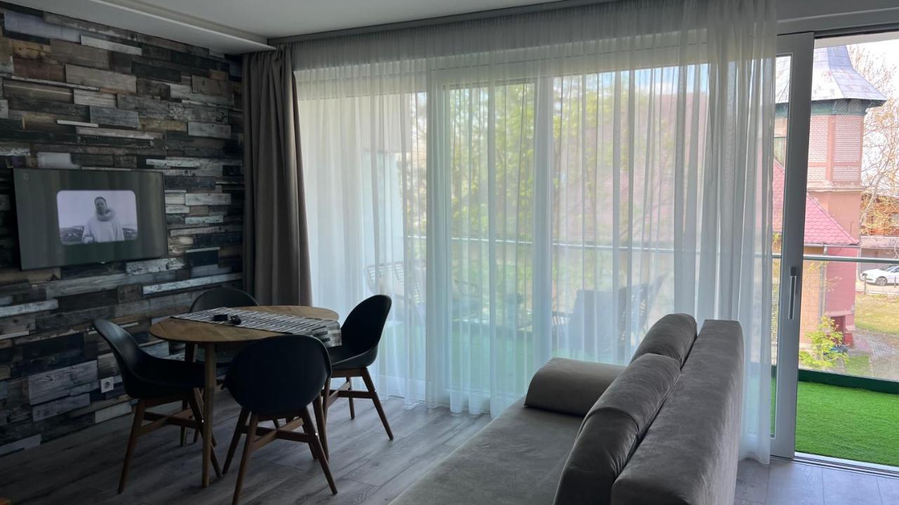 Villa Bauhaus Wellness Apartman 202 Siofok Bagian luar foto