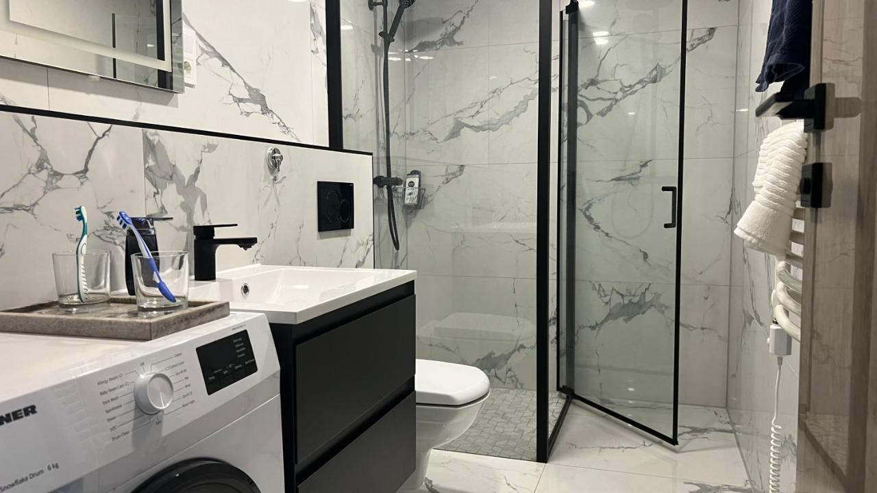 Villa Bauhaus Wellness Apartman 202 Siofok Bagian luar foto