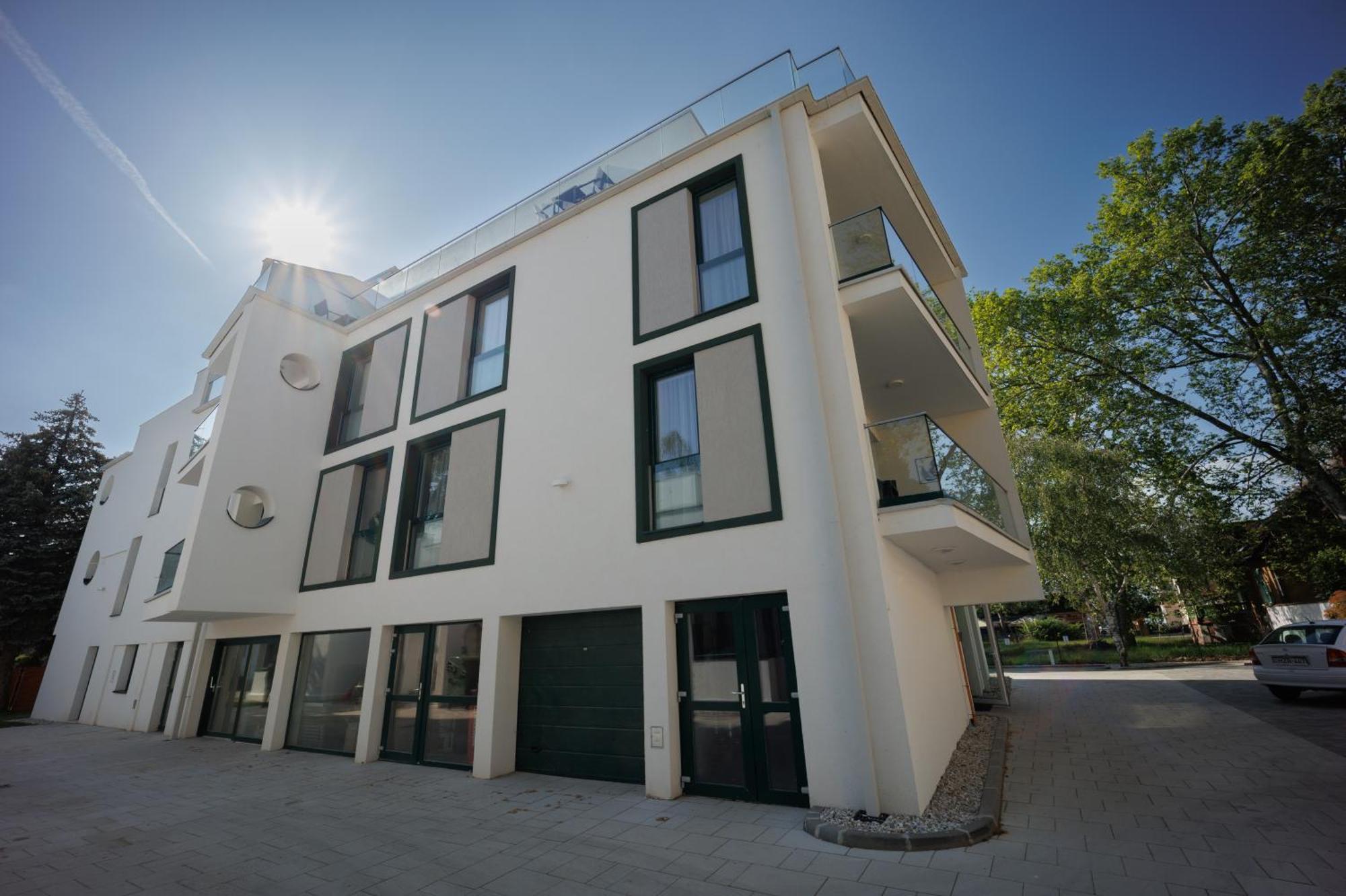 Villa Bauhaus Wellness Apartman 202 Siofok Bagian luar foto